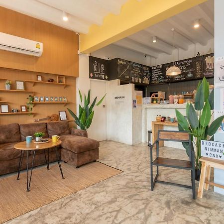 Hotel BEDGASM Poshtel x Cafe @ Nimman Chiang Mai Exterior foto