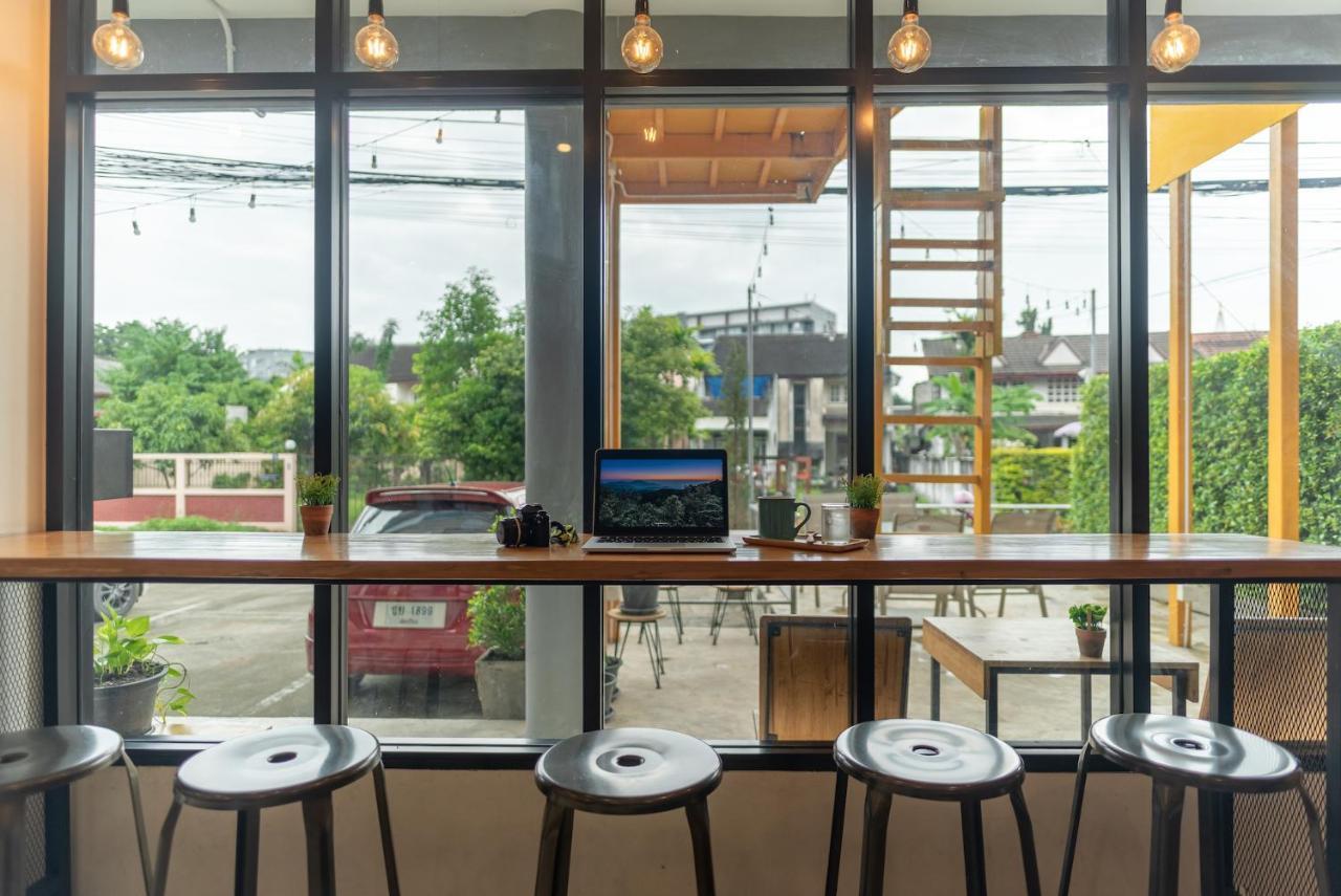 Hotel BEDGASM Poshtel x Cafe @ Nimman Chiang Mai Exterior foto