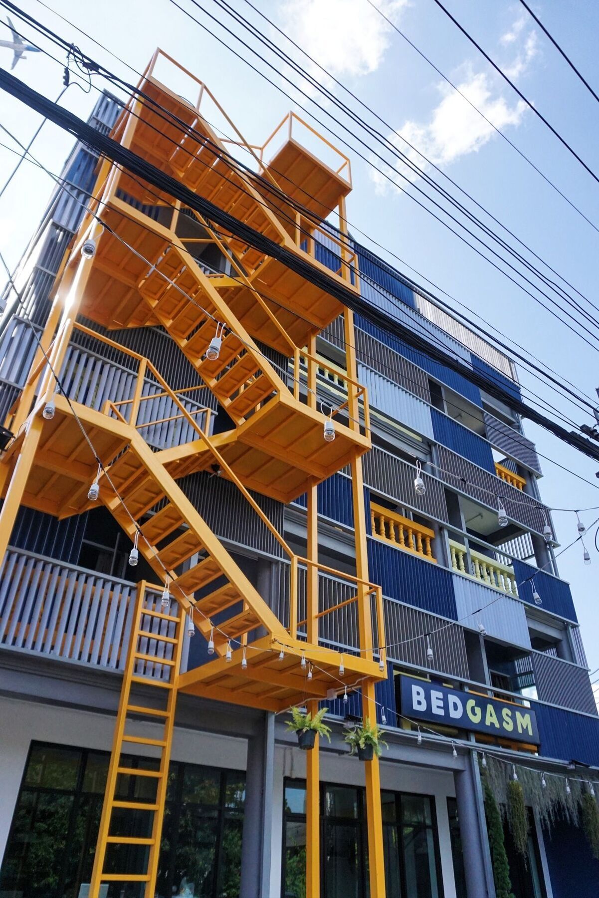 Hotel BEDGASM Poshtel x Cafe @ Nimman Chiang Mai Exterior foto